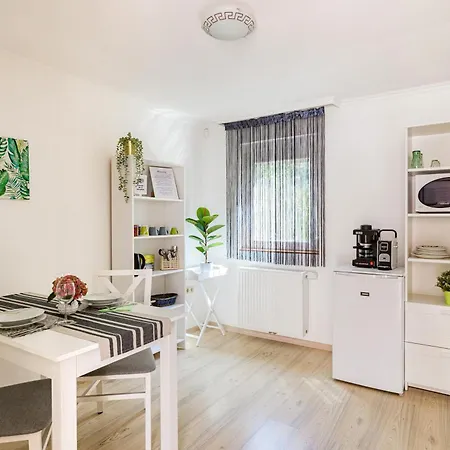 Διαμέρισμα Lexi Private Hydromassage Hot Tub Balatonboglár