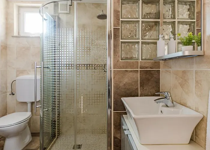 Lexi Private Hydromassage Hot Tub