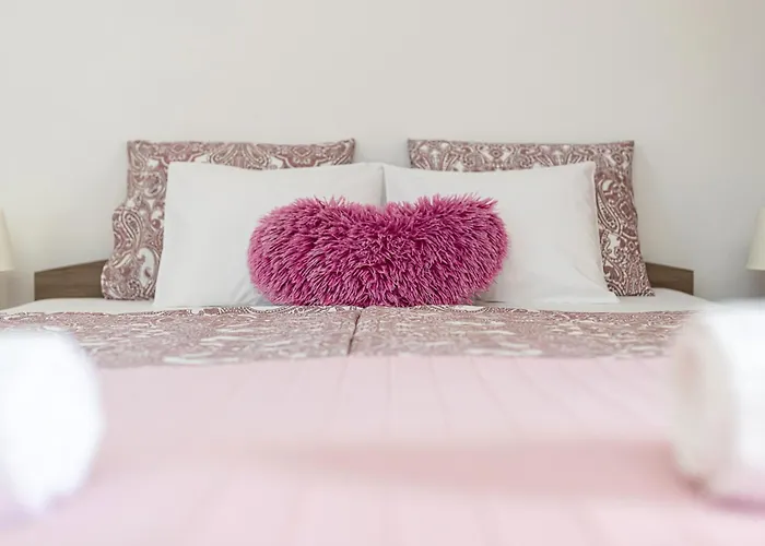 Lexi Private Hydromassage Hot Tub *