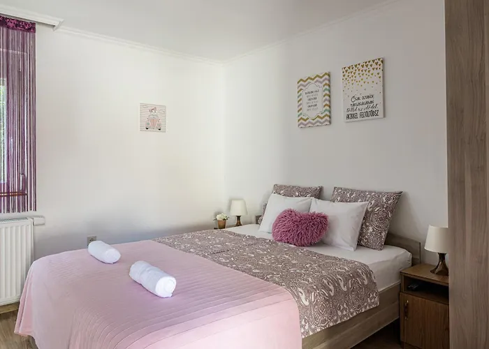 Lägenhet Lexi Private Hydromassage Hot Tub